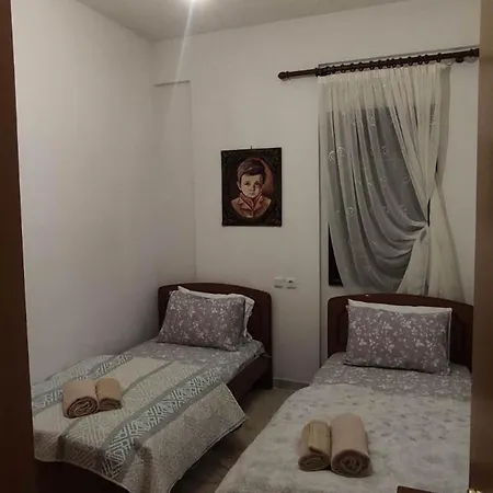 بيت للعطل Maria Avdella